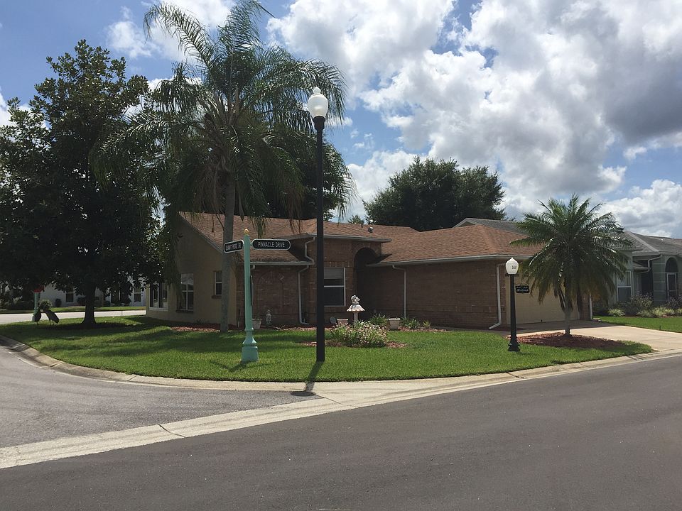 1st image of 558 Pinnacle Dr