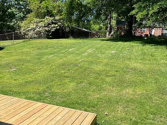 5th image of 2543 Glendale Cir SE