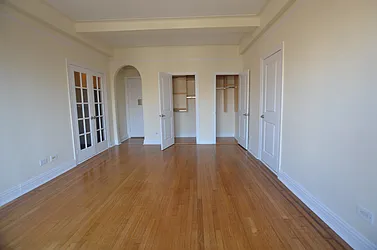 Rented by Manhattan Realty Group