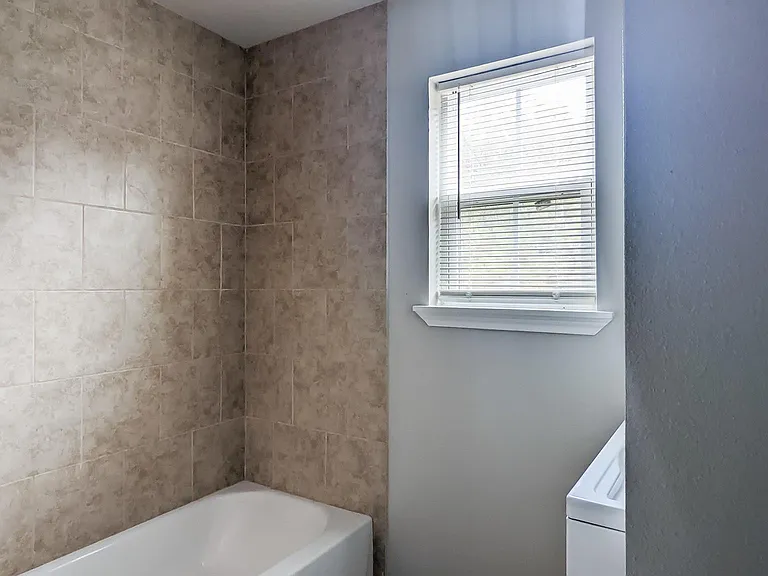 1000 Foster Dr #3C — Photo 7