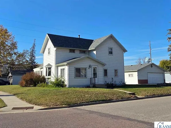 421 S Murphy St, Lake Crystal, MN 56055