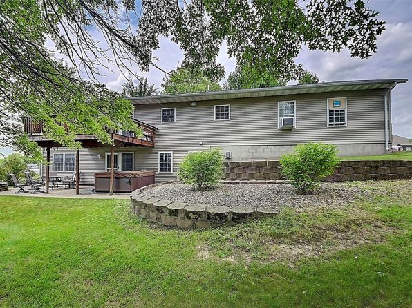 21853 98th St, Anamosa, IA 52205