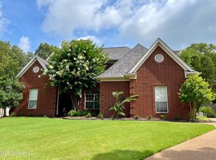 762 Bending Oak N, Hernando, MS 38632