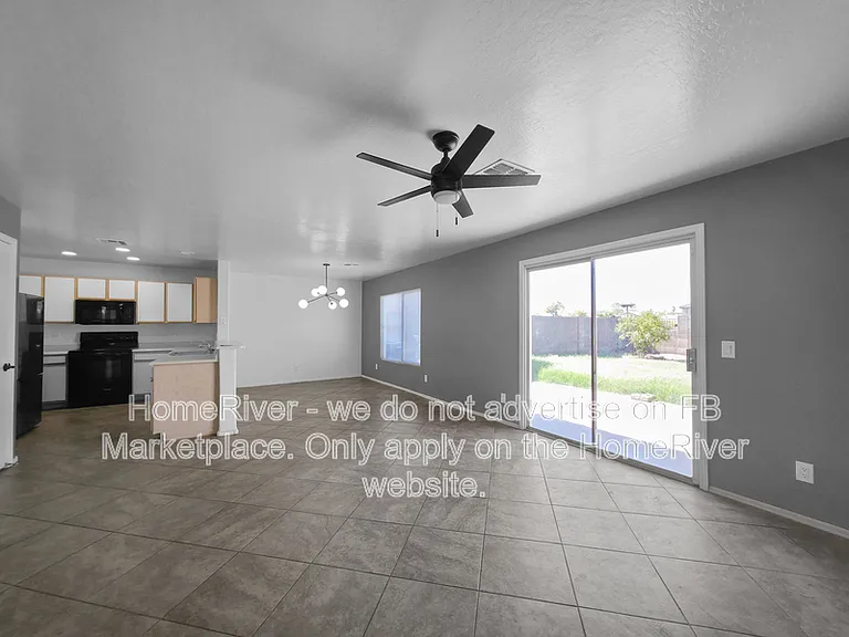 11202 W Devonshire Ave — Photo 3