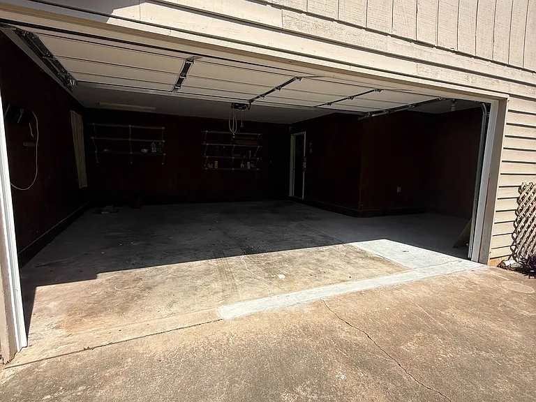 610 Clarendon Dr — Photo 18