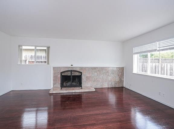 5th image of 1784 Donna Ln