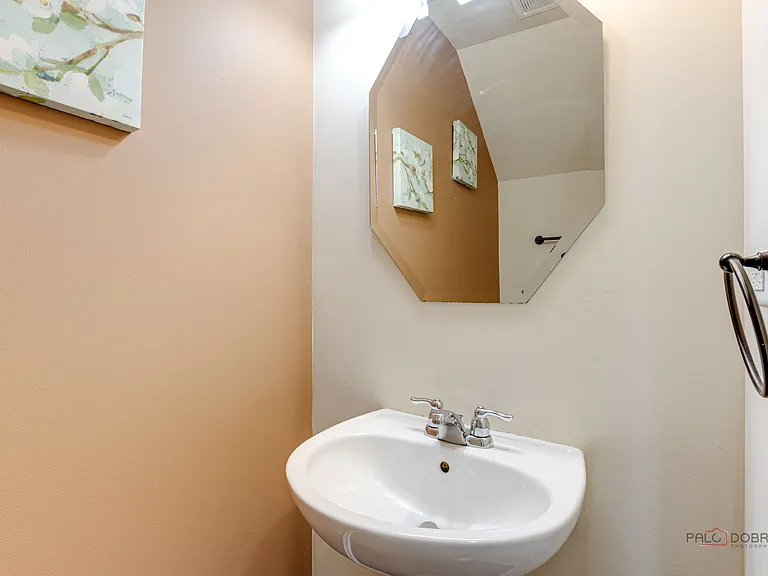 533 Plaza Pl #533 — Photo 21