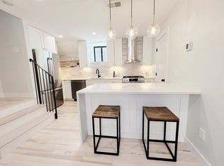 248 Gold St #1, Boston, MA 02127