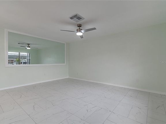 4th image of 202 Gloucester Blvd #202