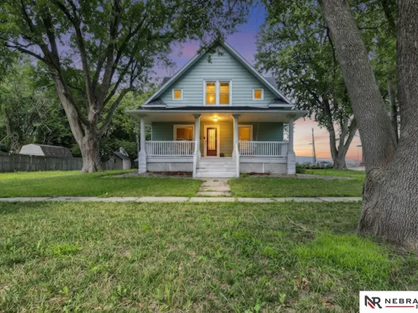 1269 N 4th St, David City, NE 68632