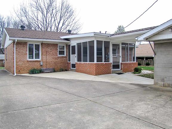 2nd image of 1316 Western Hills Ave