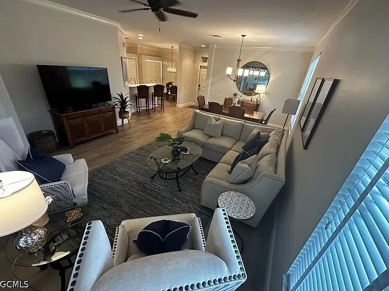 8837 E Bay Cir — Photo 16