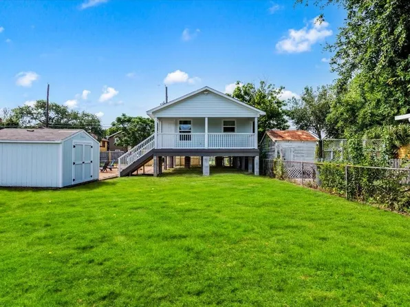 5423 Avenue R, Galveston, TX 77551