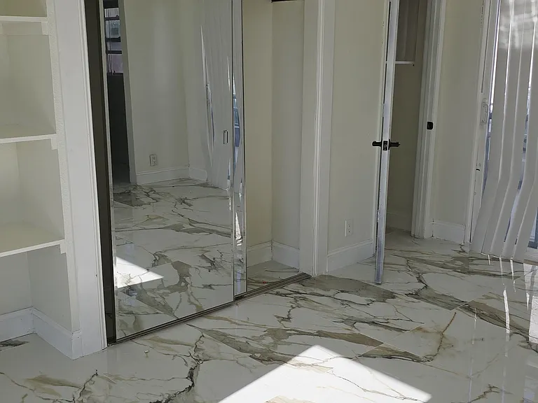 2230 E Ocean Blvd #7 — Photo 17