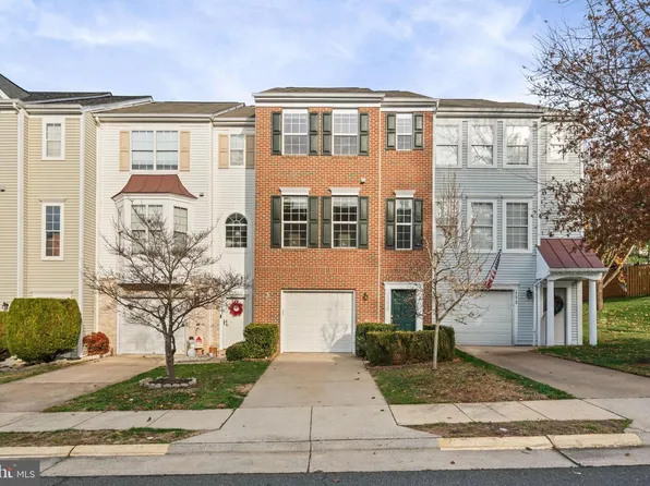 15615 Winding Creek Dr, Dumfries, VA 22025