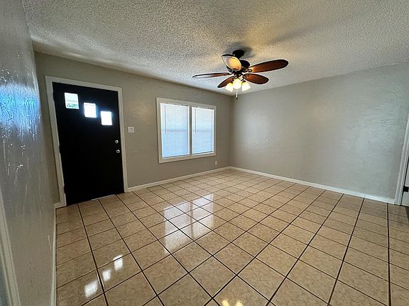 3rd image of 3122 N Tom Green Ave