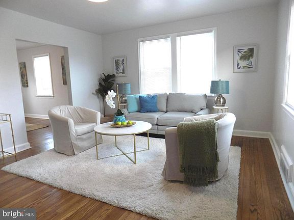 4th image of 3506 Glenmore Ave