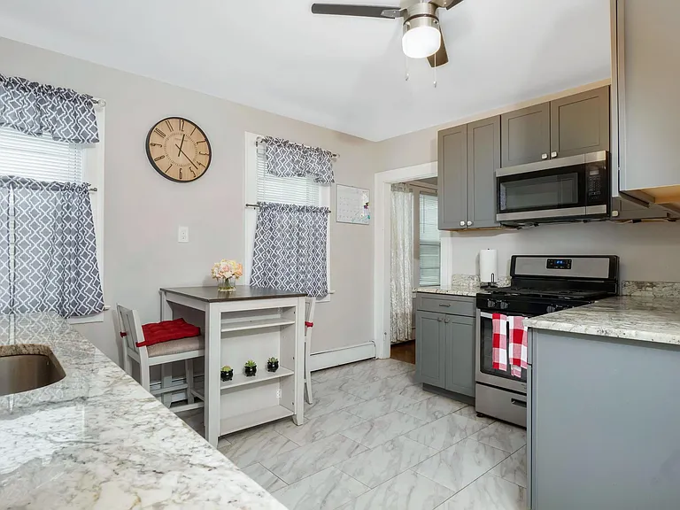 367 W Preston St #1 — Photo 4