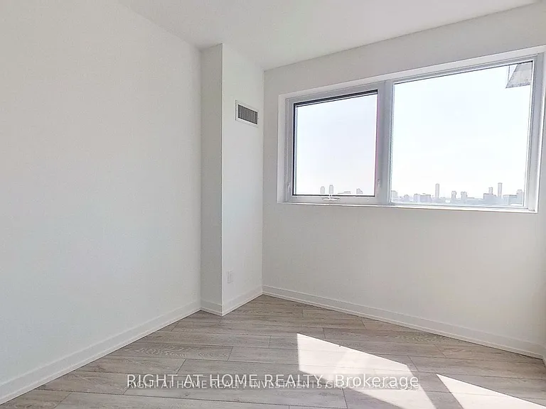 159 Wellesley St E #1408 — Photo 13