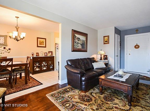 3rd image of 10035 S Cicero Ave APT 306