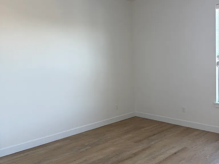 18857 Selah Way #1 — Photo 7