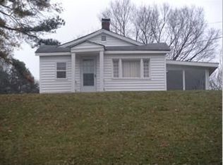 410 Springdale Ave, Colonial Heights, VA 23834