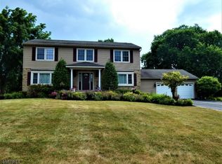 4 Tara Dr, Parsippany, NJ