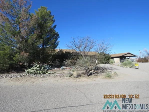 309 Hawthorne Dr, Elephant Butte, NM 87935