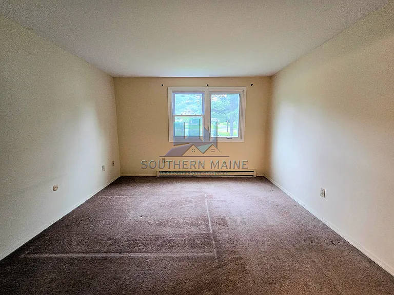 576 Riverside Dr #17 — Photo 2
