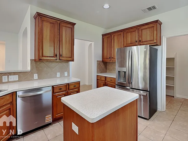 2809 Winding Shore Ln — Photo 9