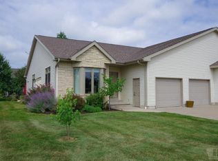 5575 Chip Shot Dr, Burlington, IA