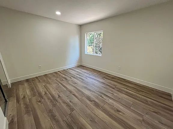 1st image of 4921 Gary St