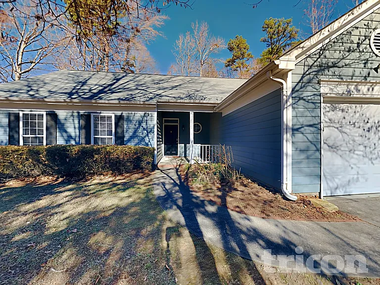 5207 Hedgecrest Pl — Photo 2