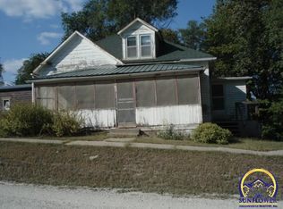 116 E Jackson St, Soldier, KS 66540