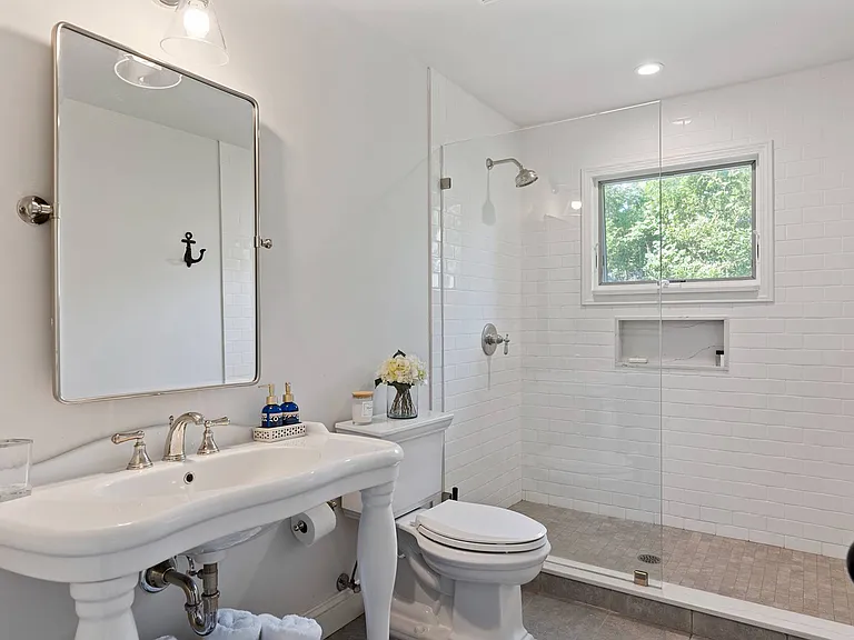 6340 Great Peconic Bay Blvd — Photo 17