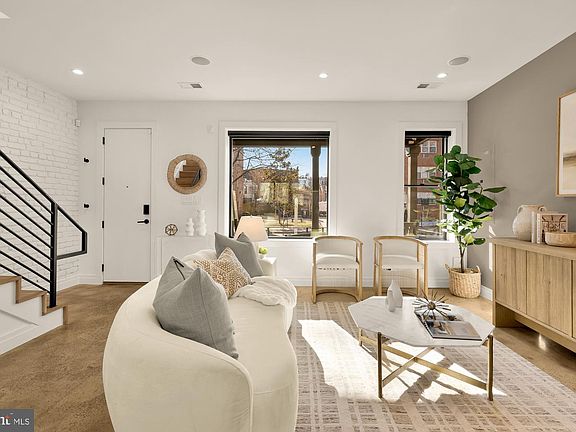 5th image of 1005 P St NW