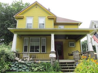 1321 W 17th St, Davenport, IA 52804