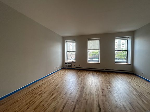 5th image of 720 10th Ave APT 1