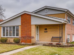 8920 S 49th Ave, Oak Lawn, IL 60453