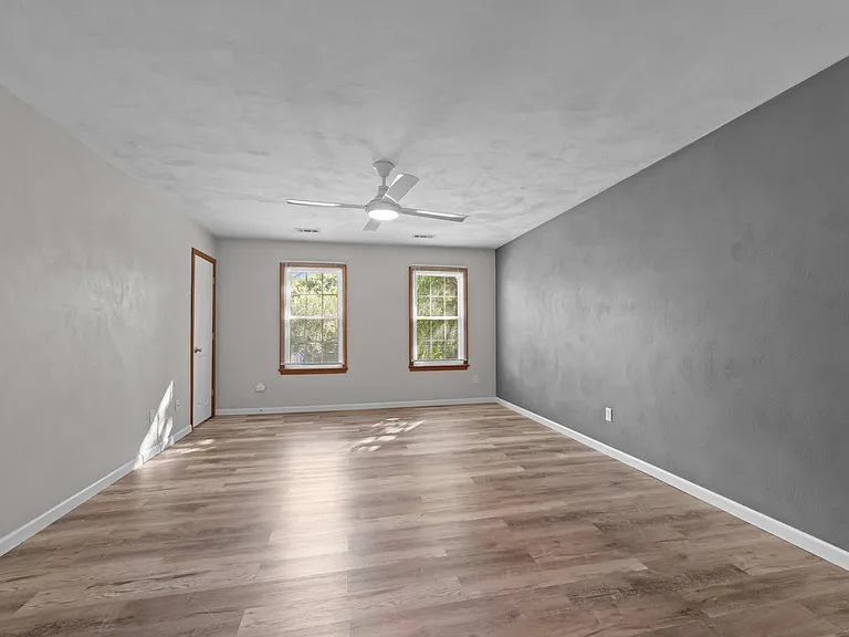 435 Currituck Dr — Photo 55