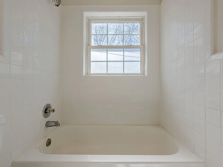 41-web-or-mls-N Decatur Rd-35_03072025