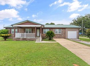 5200 Crowson Rd, Pensacola, FL 32526