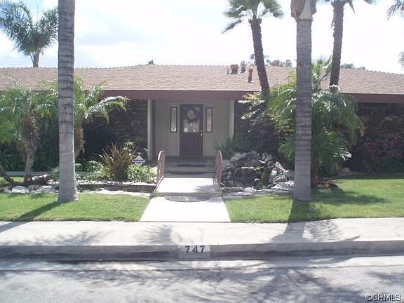 4th image of 747 E Mockingbird Ln