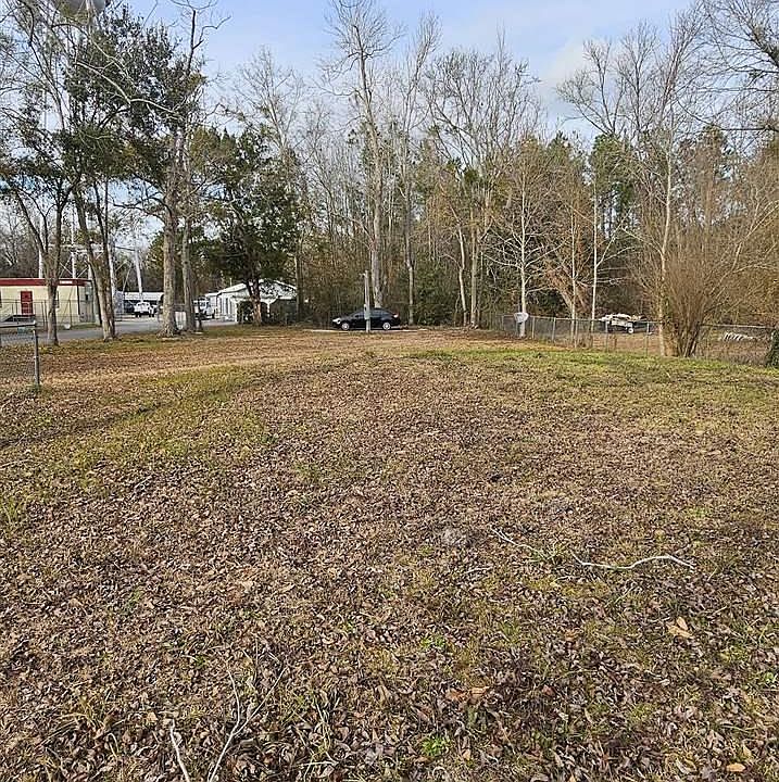 1st image of 14 Williams Ditch Rd