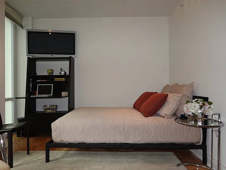 1510 Lexington Ave #4A — Photo 8