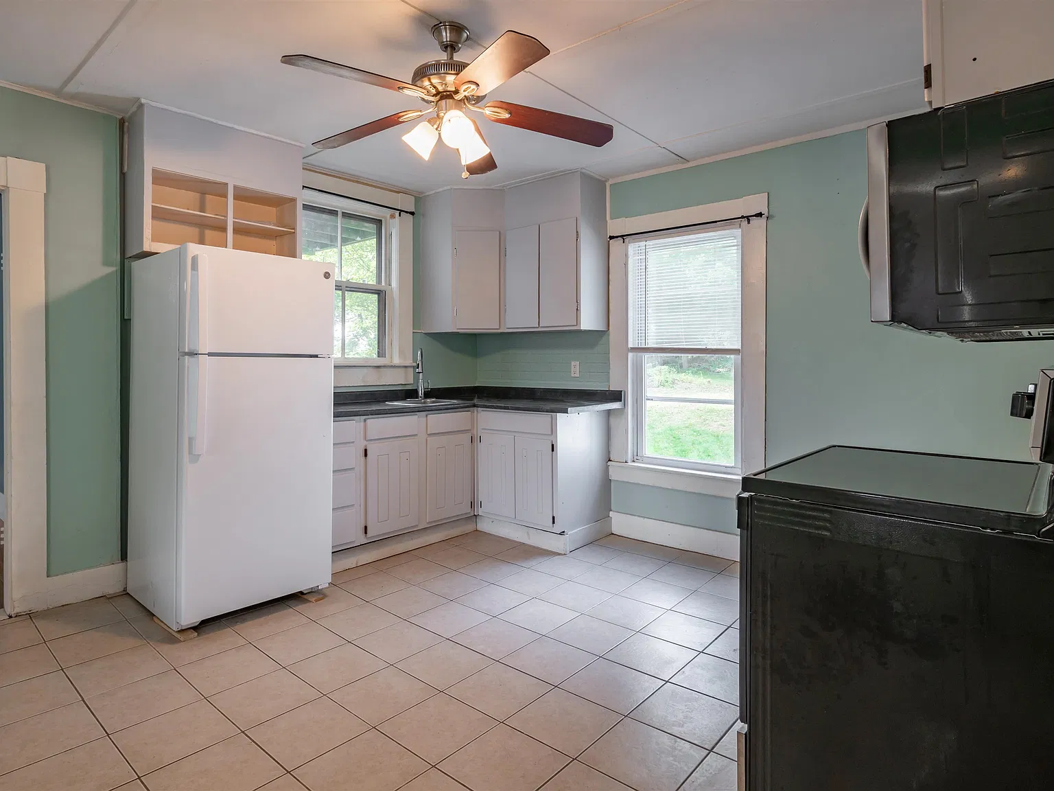 2 bed, 1453 sqft, $2,500 — Photo 4