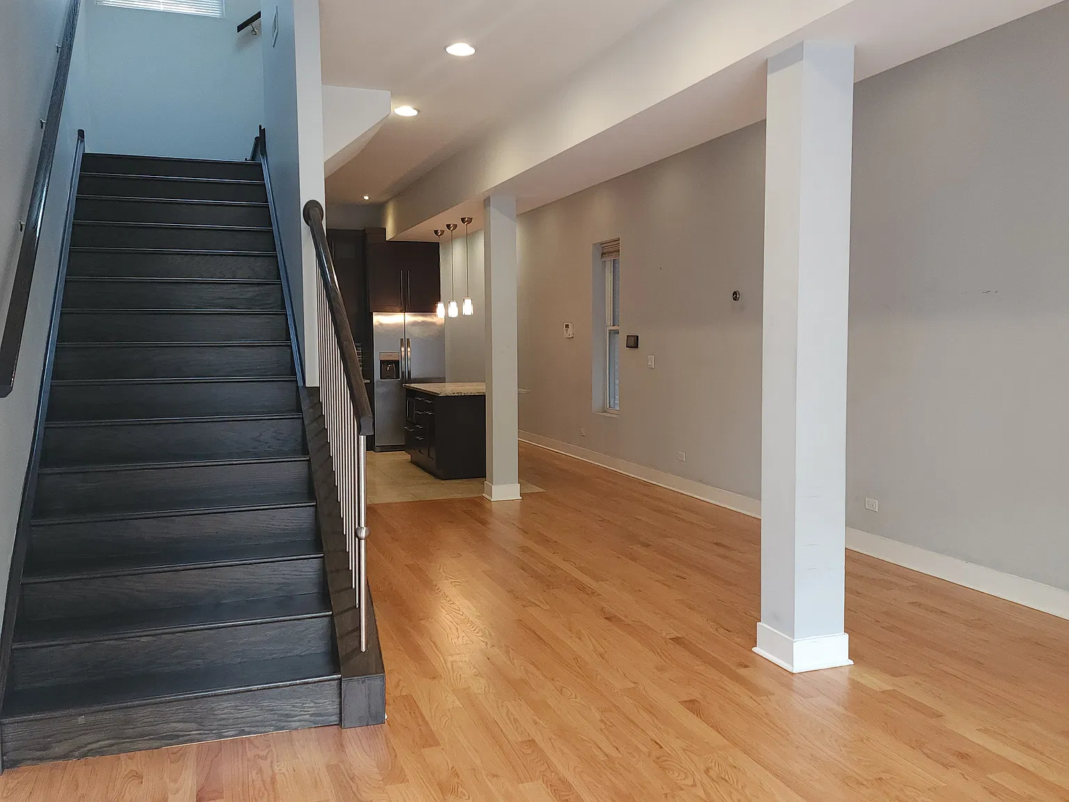 4 bed, 2.5 bath, 1400 sqft, $2,900 — Photo 3