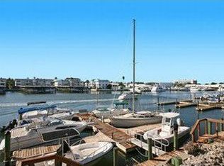 830 River Point Dr, Naples, FL 34102