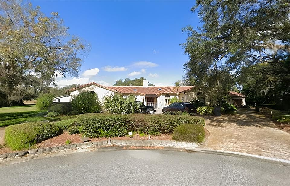 1st image of 122 FAIRWAY DRIVE