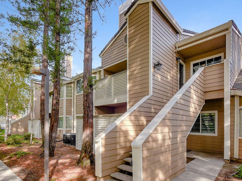 1st image of 5968 Bridgeport Lake Way
